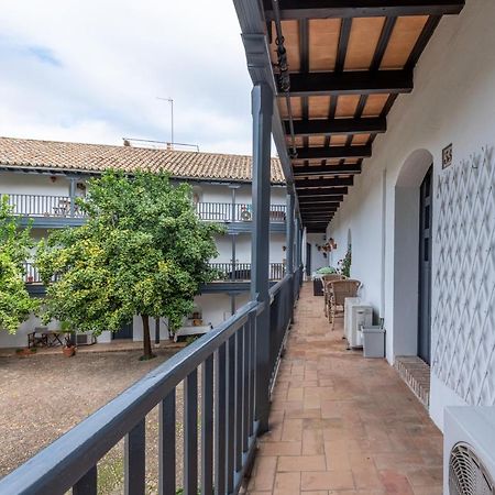 Apartamento En Monumento Historico Nacional Corral Del Conde-Duque De Olivares Sevilla Kültér fotó