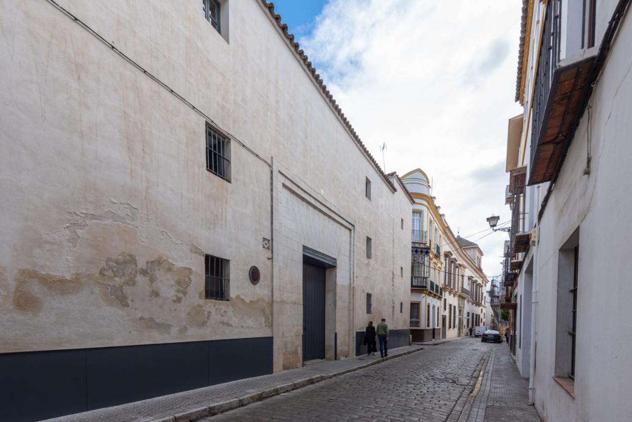 Apartamento En Monumento Historico Nacional Corral Del Conde-Duque De Olivares Sevilla Kültér fotó